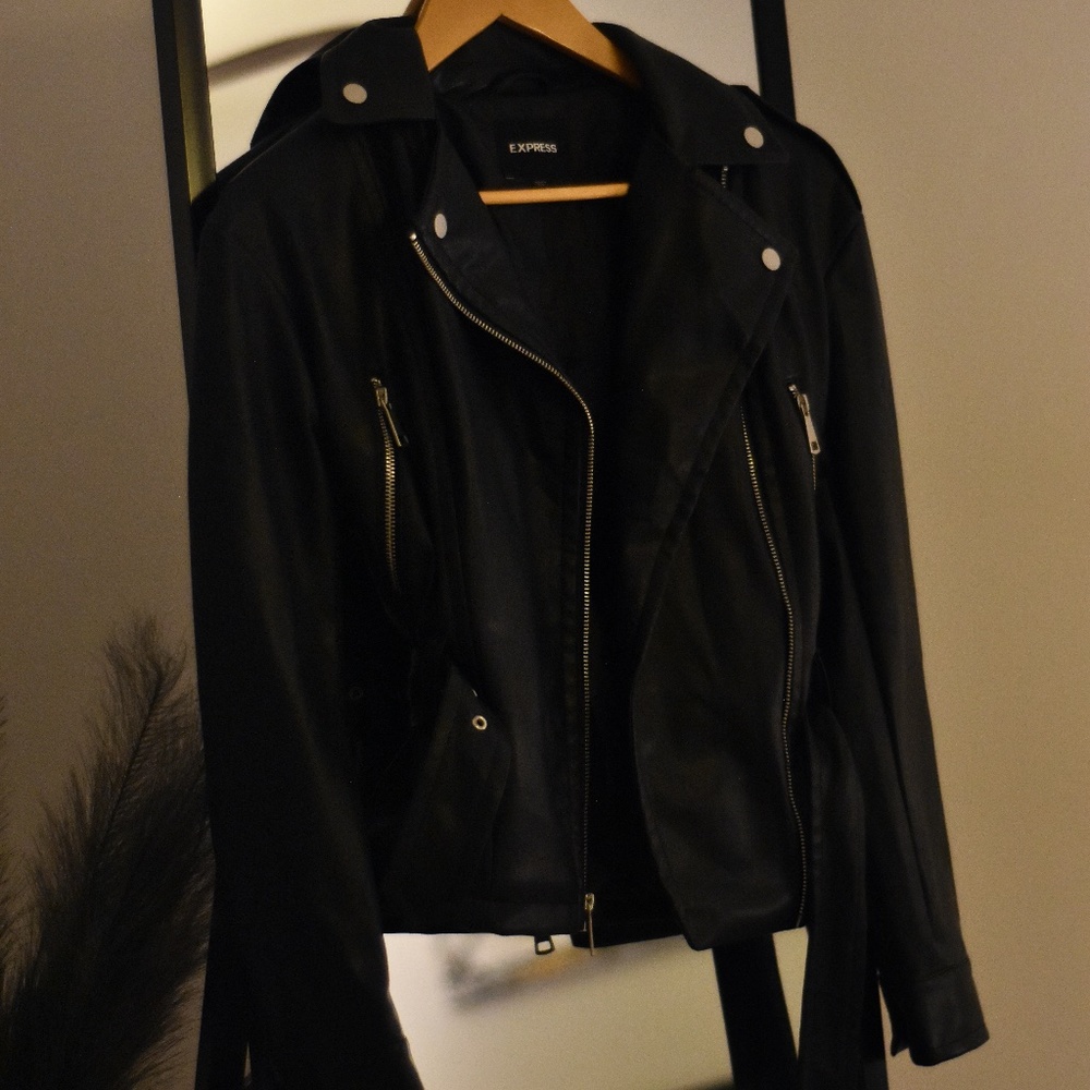 Black Leather Jacket With Belt - Express - image 1